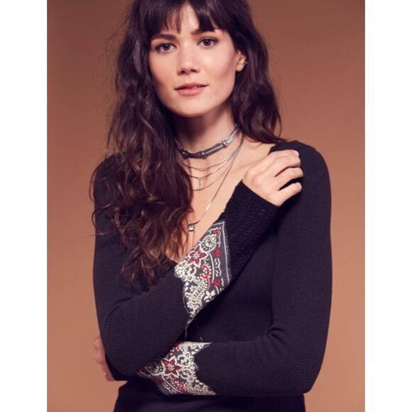 Free People XS black Bandana Cuff Thermal Top - Picture 1 of 6